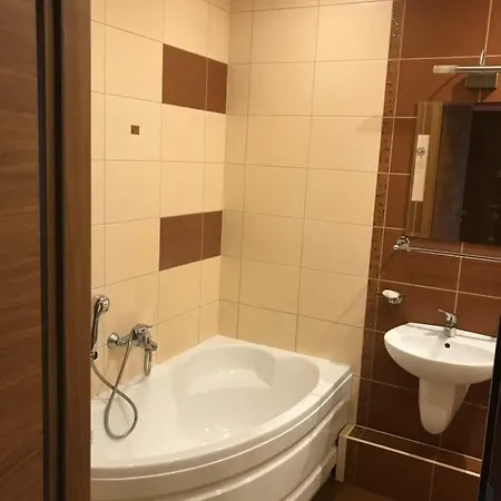 Komfortowe Mieszkanie Blisko Plazy Apartment