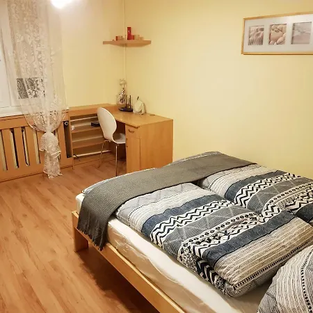 Komfortowe Mieszkanie Blisko Plazy Apartment
